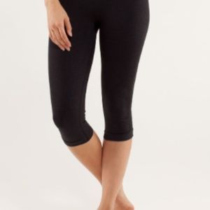 Lululemon In The Flow Crop